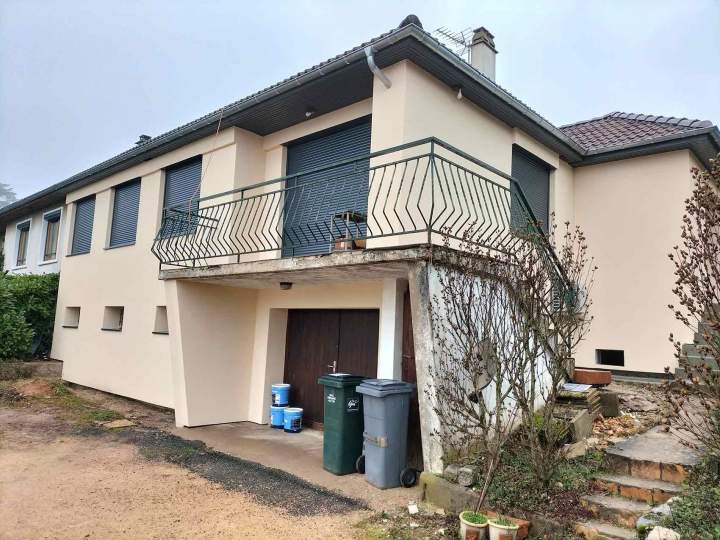 Ravalement de façade avec pose de volets roulants Lyon