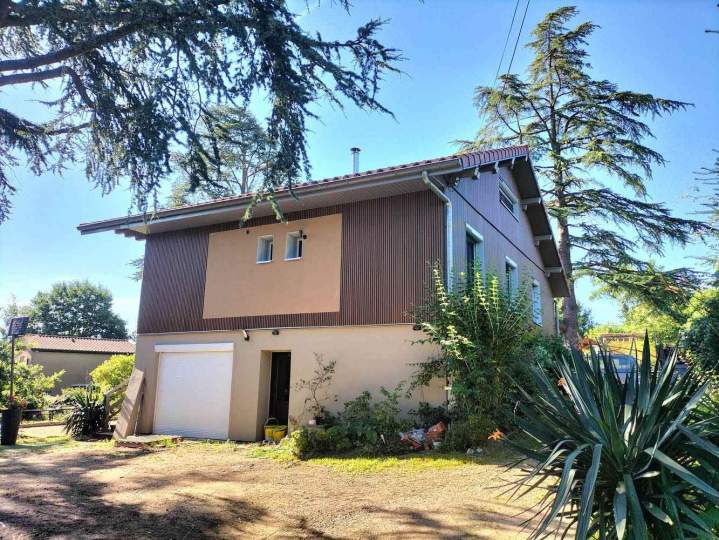 Rénovation énergétique avec isolation extérieure à Lyon